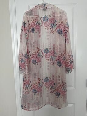 Jorja Sheer Floral Duster Kimono Wrap Lightweight Boho Cover Up Medium